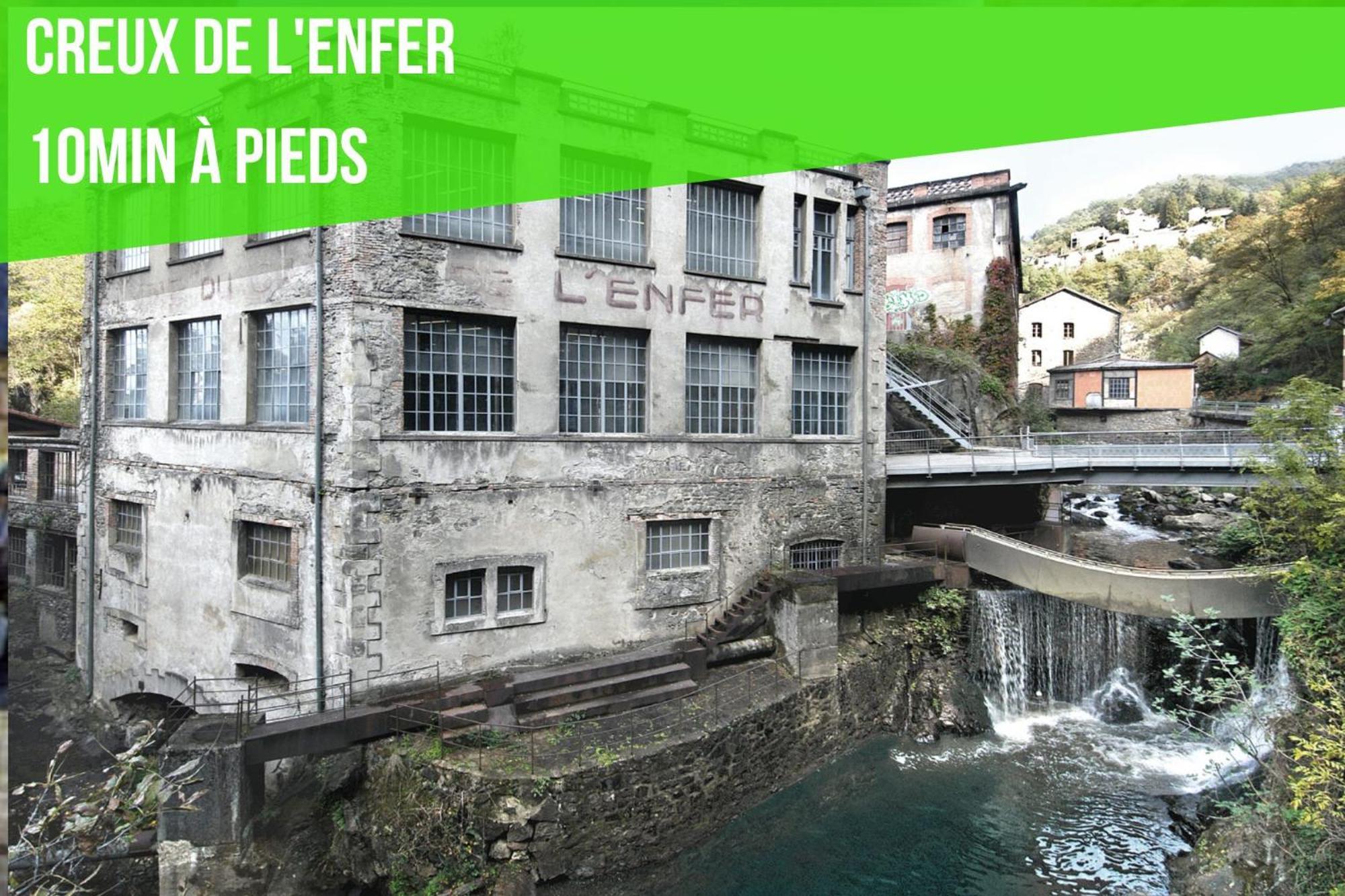 Le Grand Pirou # Lumineux # Halte Auvergne Thiers Exteriör bild